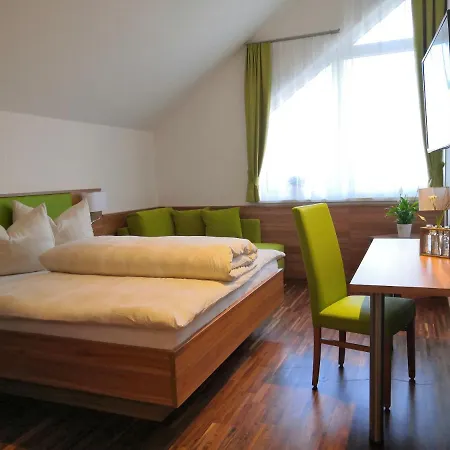 מלון Mauernboeck